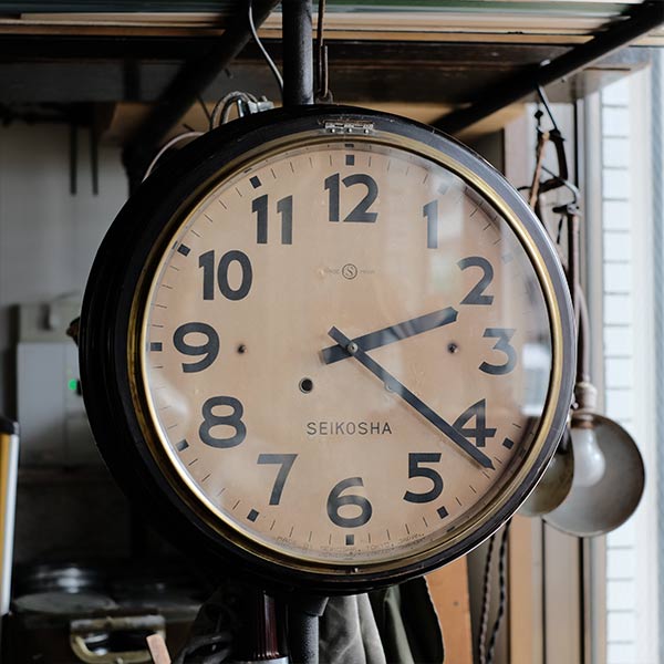 Early Showa era SEIKOSHA wall clock with battery-operated quartz movement replaced