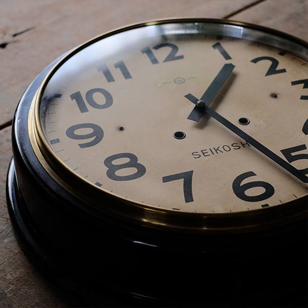Early Showa era SEIKOSHA wall clock with battery-operated quartz movement replaced
