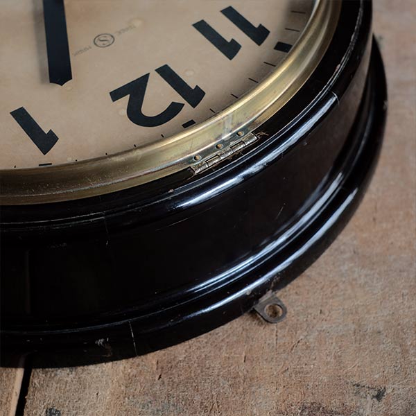 Early Showa era SEIKOSHA wall clock with battery-operated quartz movement replaced