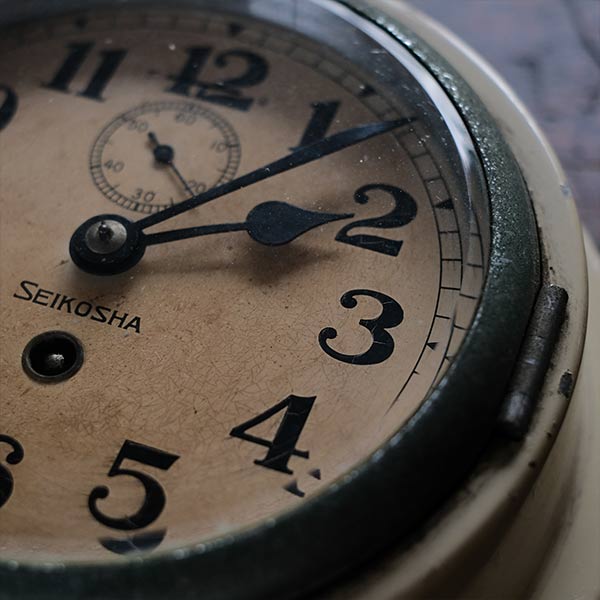 SEIKOSHA hand-wound wall clock