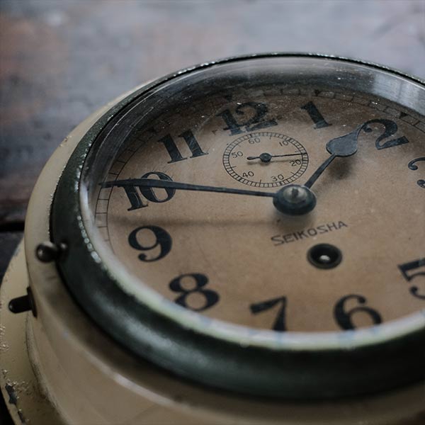 SEIKOSHA hand-wound wall clock