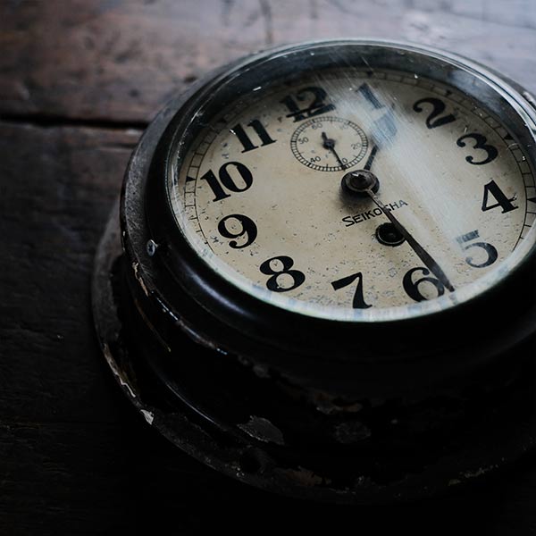SEIKOSHA hand-wound wall clock