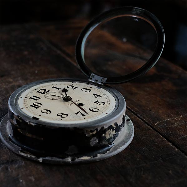 SEIKOSHA hand-wound wall clock