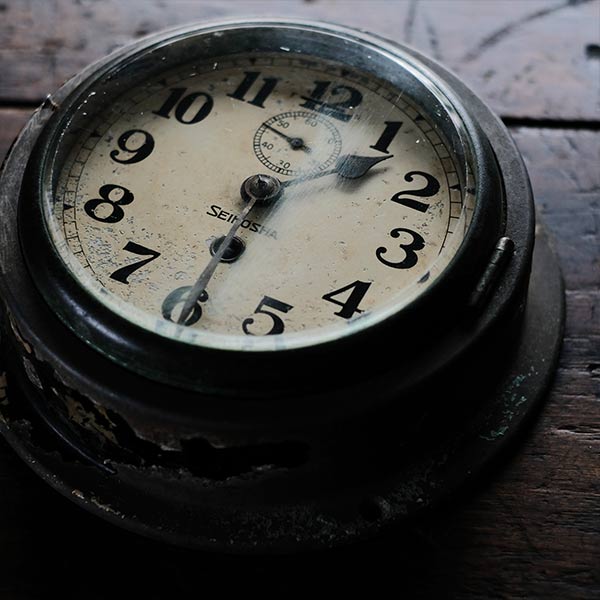 SEIKOSHA hand-wound wall clock