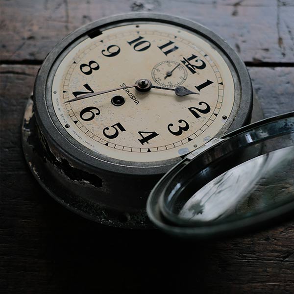 SEIKOSHA hand-wound wall clock