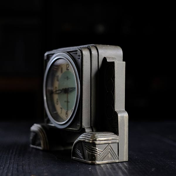 SEIKOSYA table clock