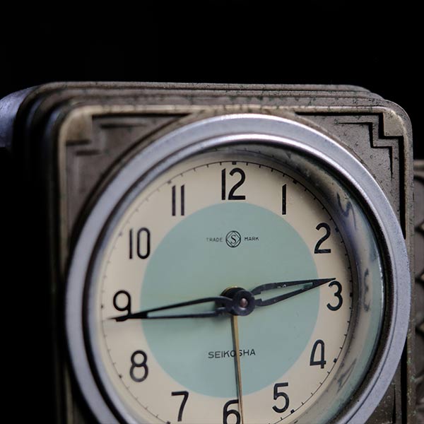 SEIKOSYA table clock