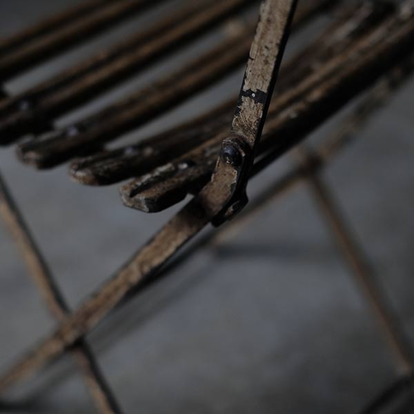 Gorgeous folding chair