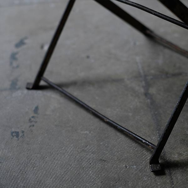 Gorgeous folding chair