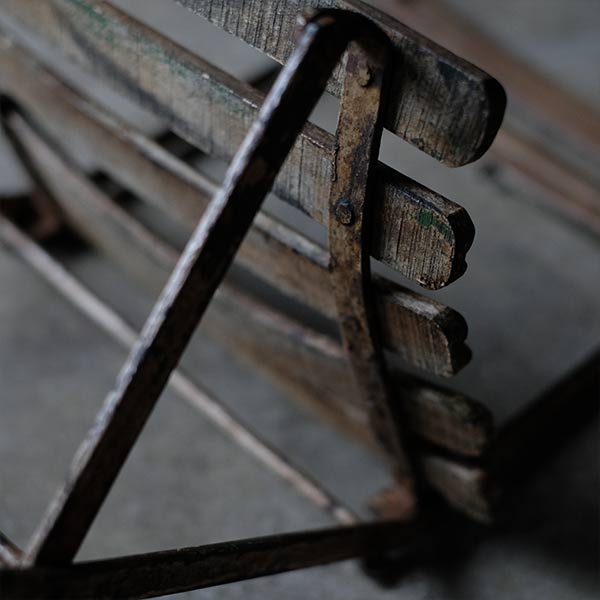Gorgeous folding chair