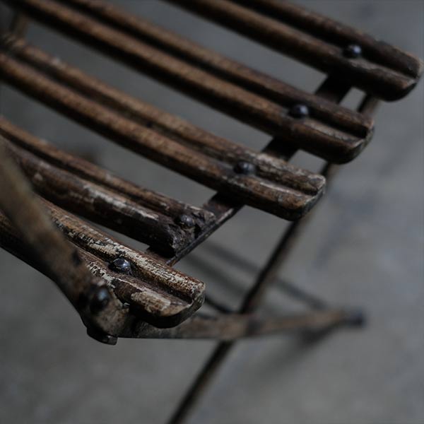 Gorgeous folding chair