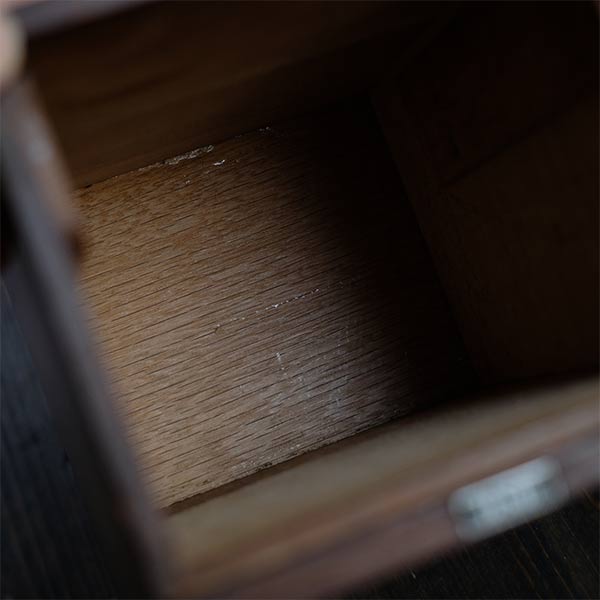 Business card storage case