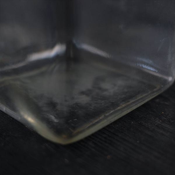square glass aquarium