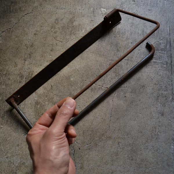 Rusty steel paper holder (large size)