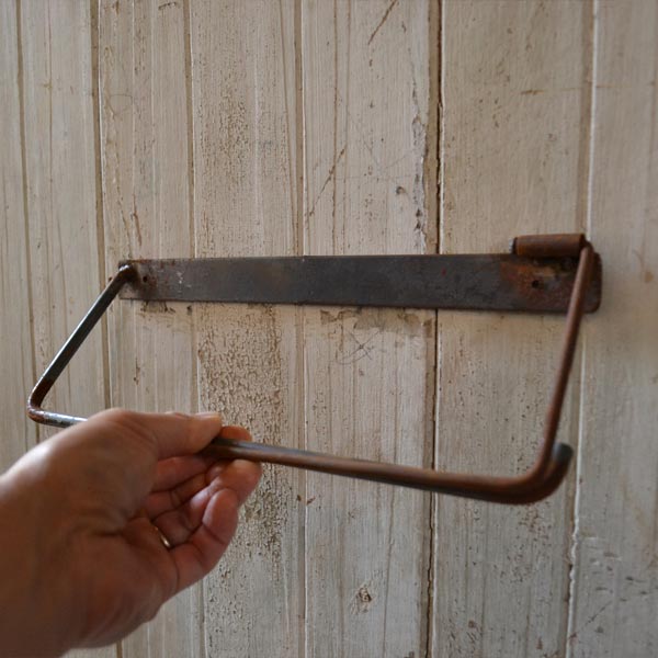 Rusty steel paper holder (large size)