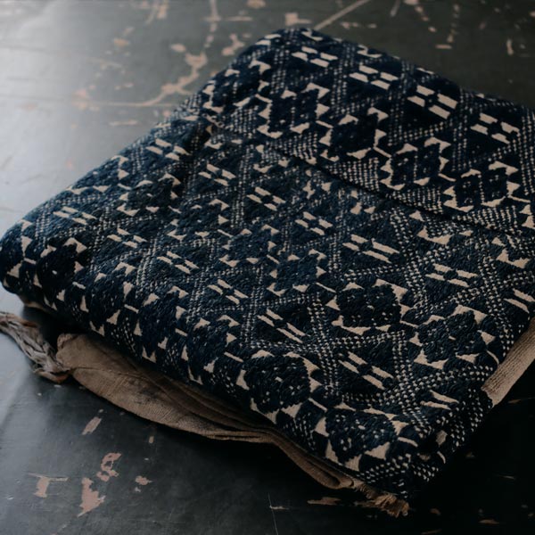Black Thai blanket