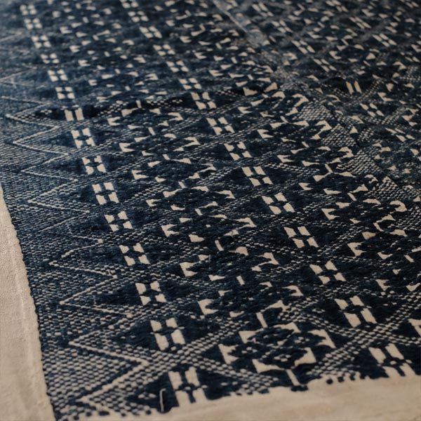Black Thai blanket