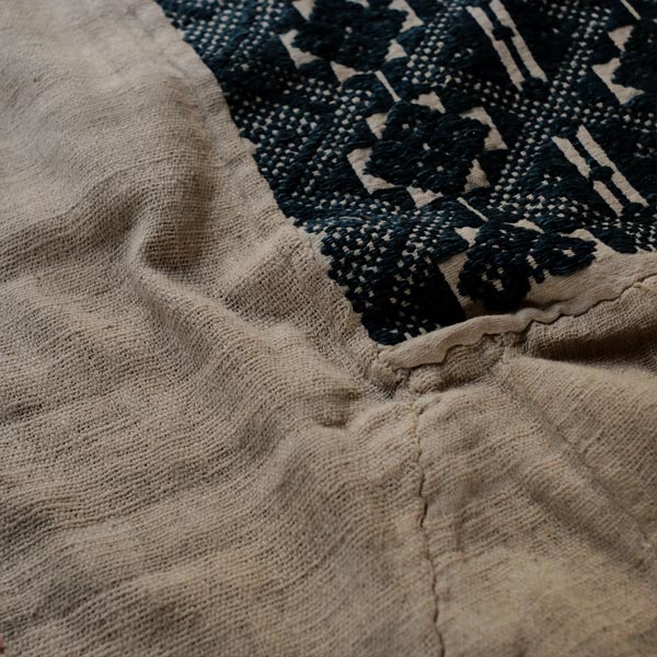 Black Thai blanket