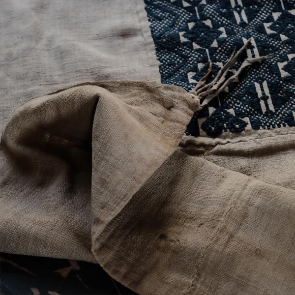 Black Thai blanket