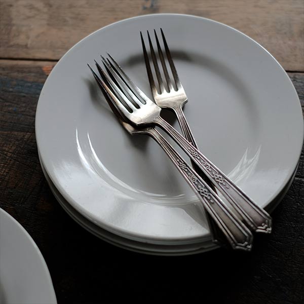 TNT IRONSTONE medium plate φ20.5cm