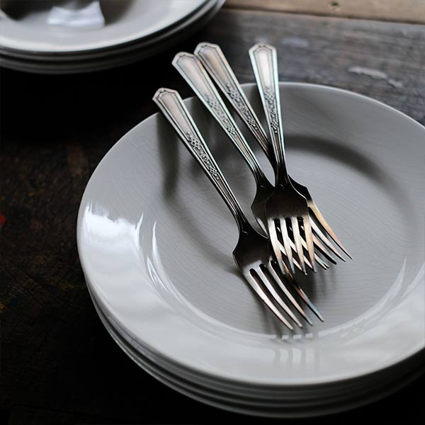 TNT IRONSTONE Large Plate φ23cm