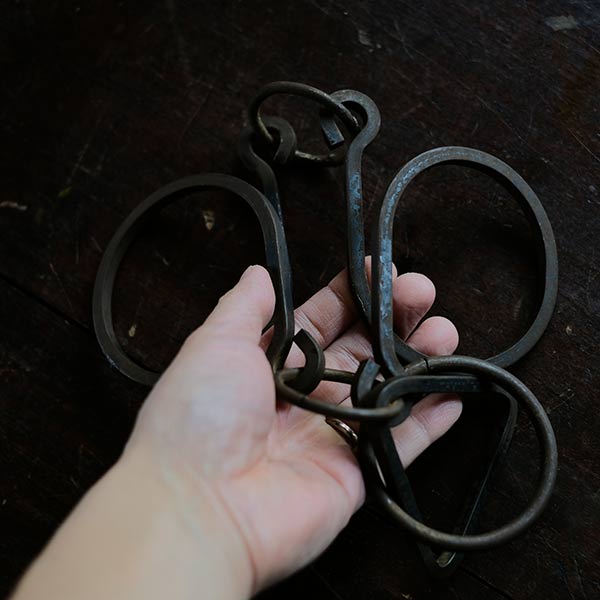 Tucker Jones House 知恵の輪(スタンド付き)