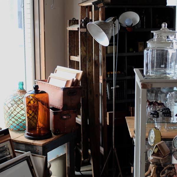 業務用のスタンドライト(フロアライト)