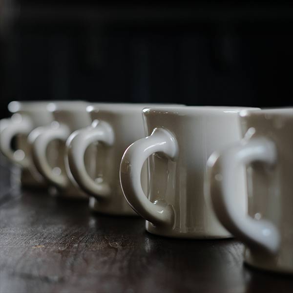 Victor Mug White (Late Model)