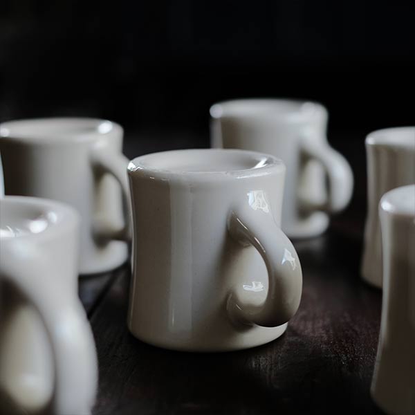 Victor Mug White (Late Model)