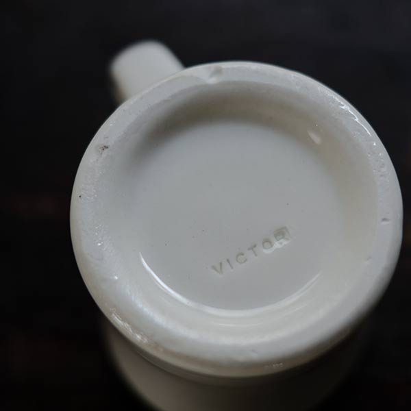 Victor Mug White (Late Model)