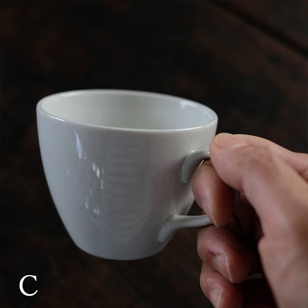 白磁のコーヒーカップ(デッドストック)