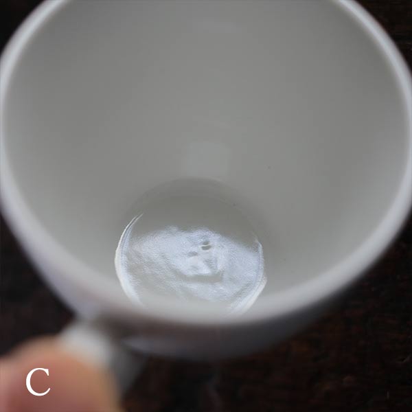 白磁のコーヒーカップ(デッドストック)