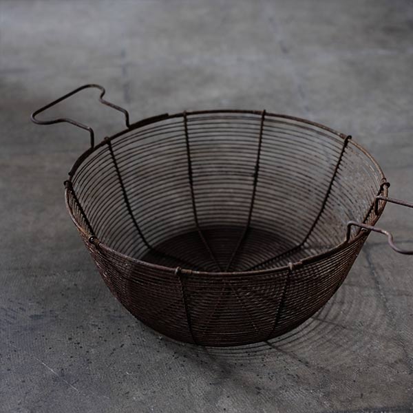 Rusty wire basket φ38cm
