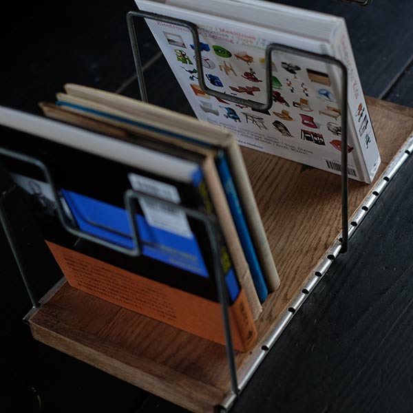 Bookstand L