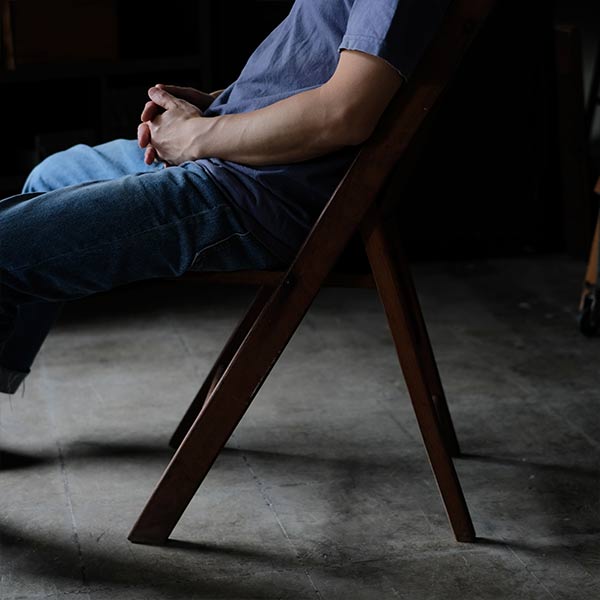 木製の折りたたみチェア