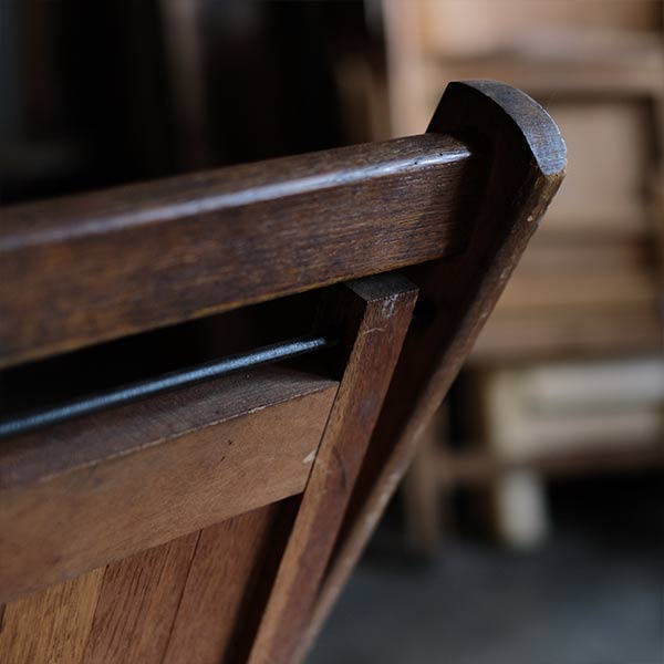 木製の折りたたみチェア