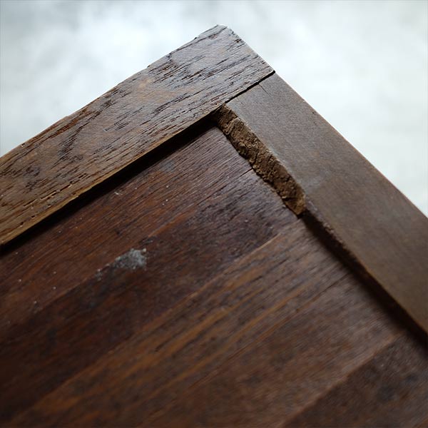 木製の折りたたみチェア