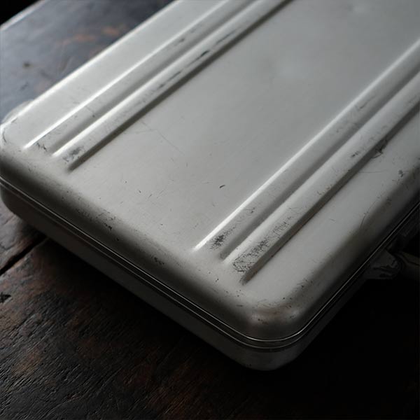 ZERO HALLIBURTON Attache Case