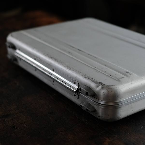ZERO HALLIBURTON Attache Case