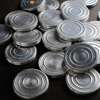 8mmのフィルム缶