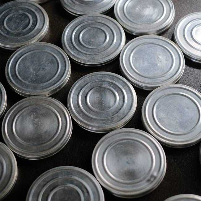 8mmのフィルム缶