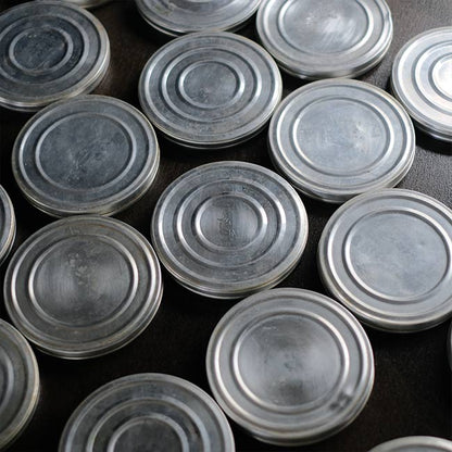 8mmのフィルム缶