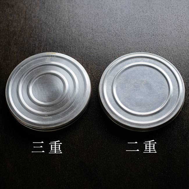 8mmのフィルム缶