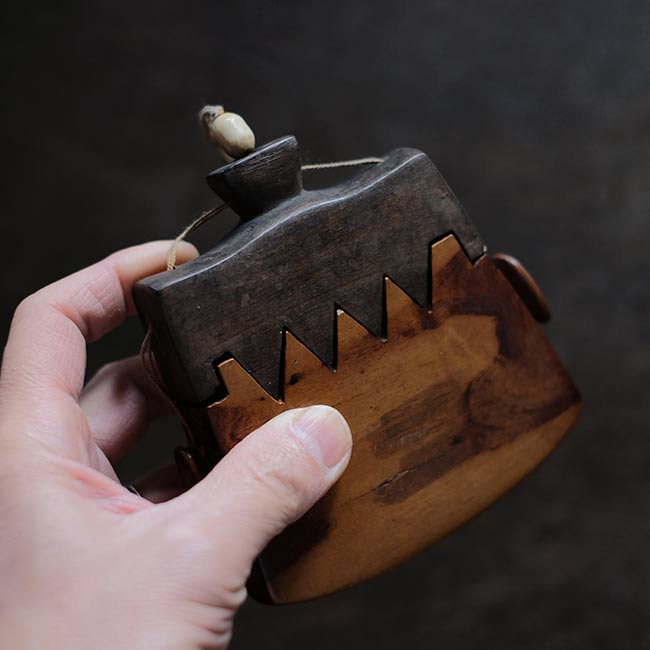 スンバ島の煙草入れ – zakka store towi