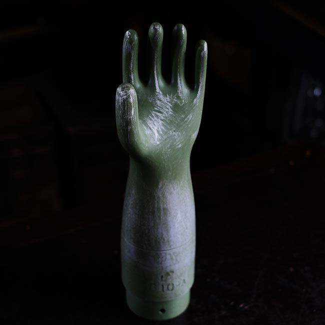 Aluminum glove mold