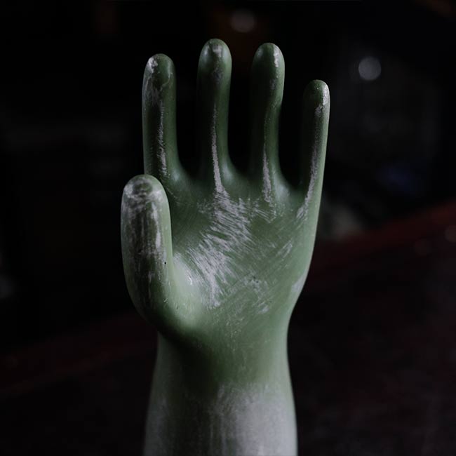 Aluminum glove mold