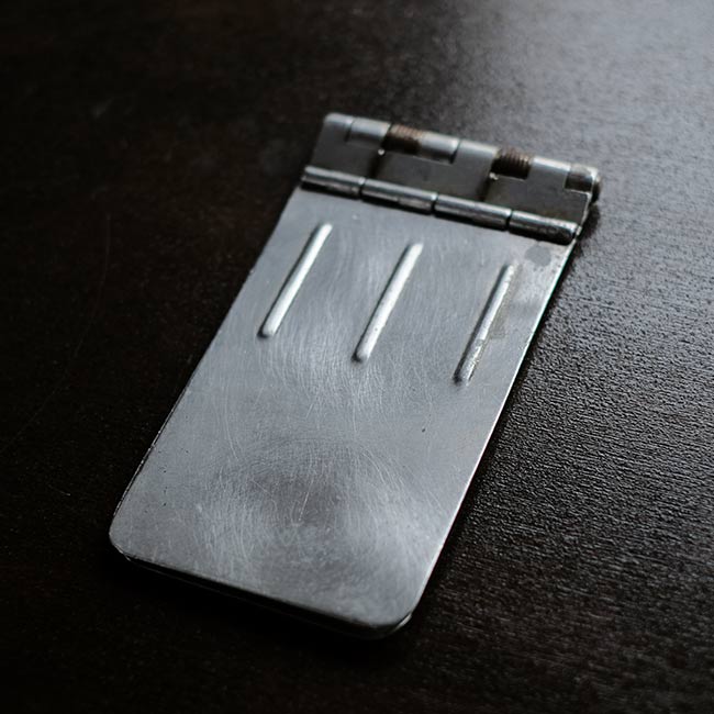 アルミ製メモホルダー