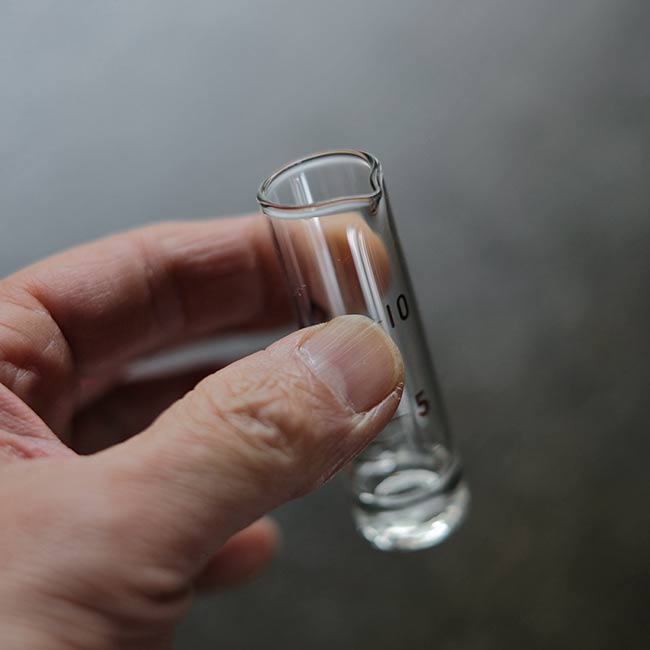 ARROWメスシリンダー 10ml