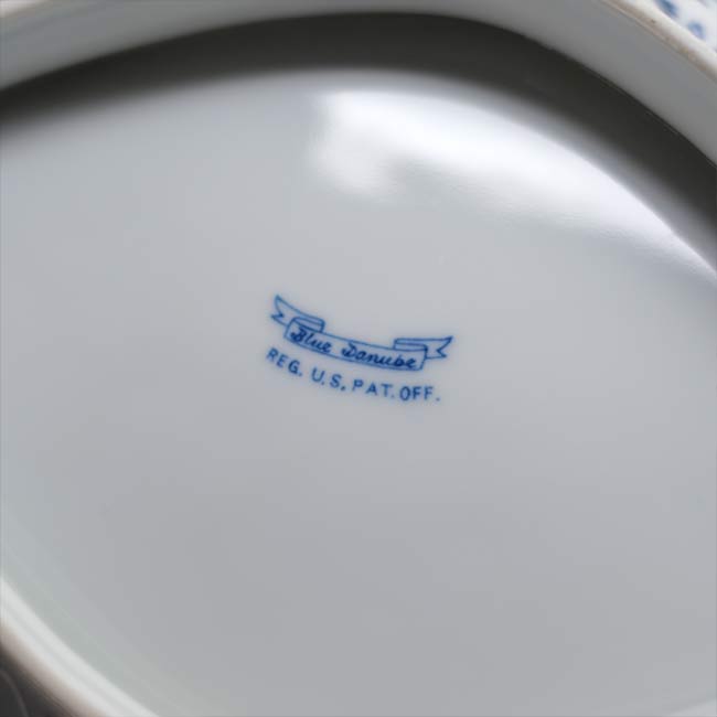Blue Danube シェル型大皿