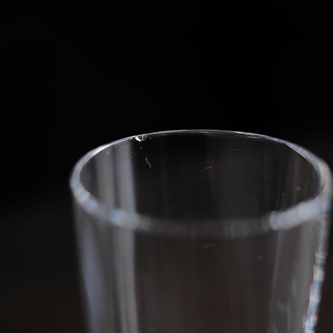 ブーツ型の花瓶